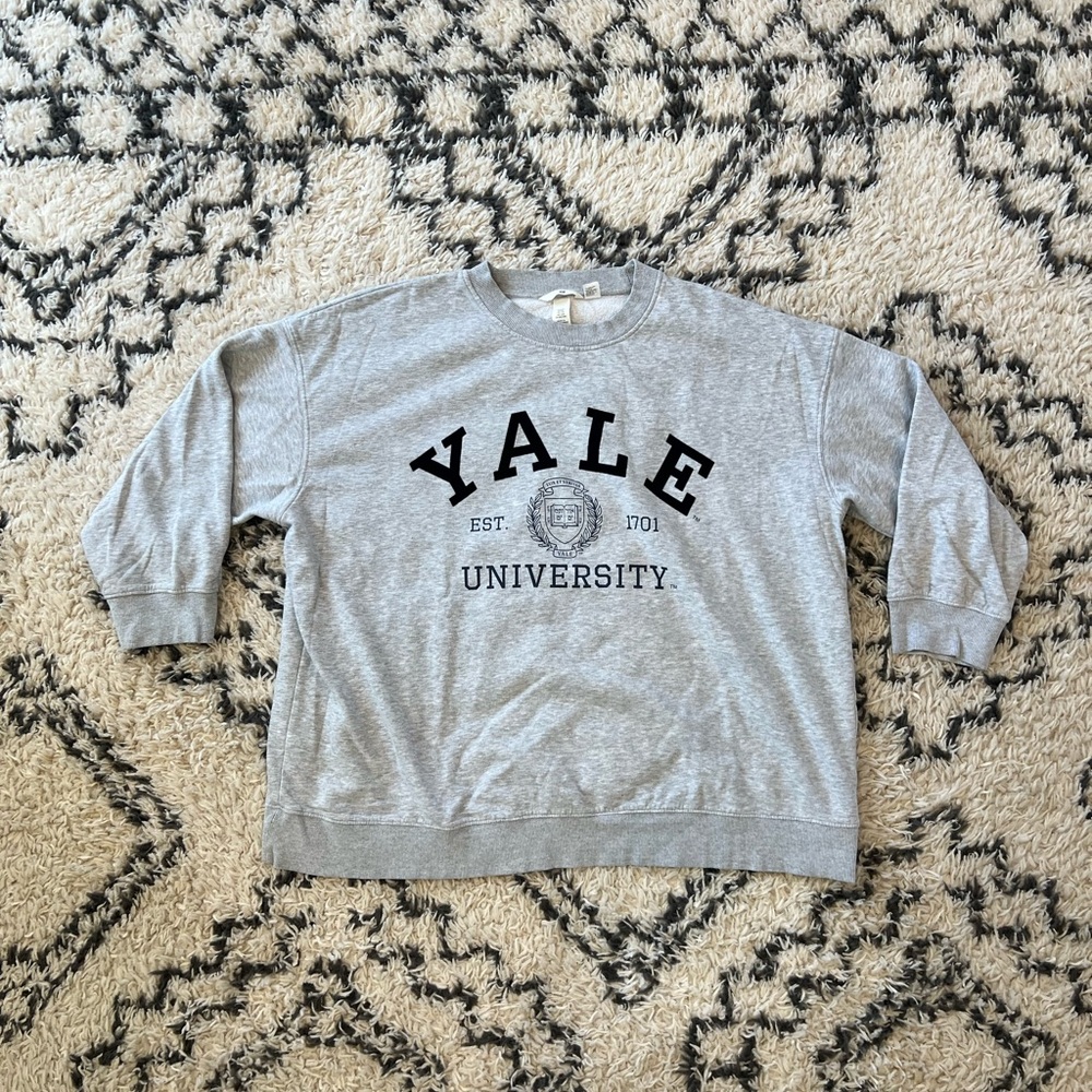 Women’s H&M Yale University Gray Crewneck Sweatshirt Size XXL